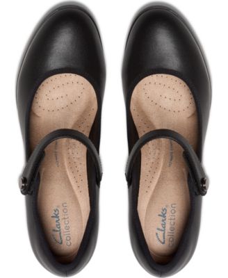 Women's Bayla Lily Round Toe Pumps