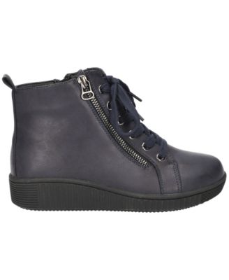 Women's Hollyann Slip Resistant Ankle Boots