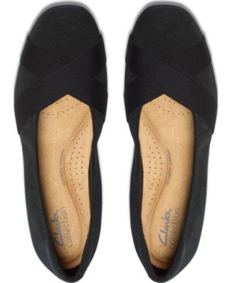 Women's Jazmynn Gem Round Toe Flats