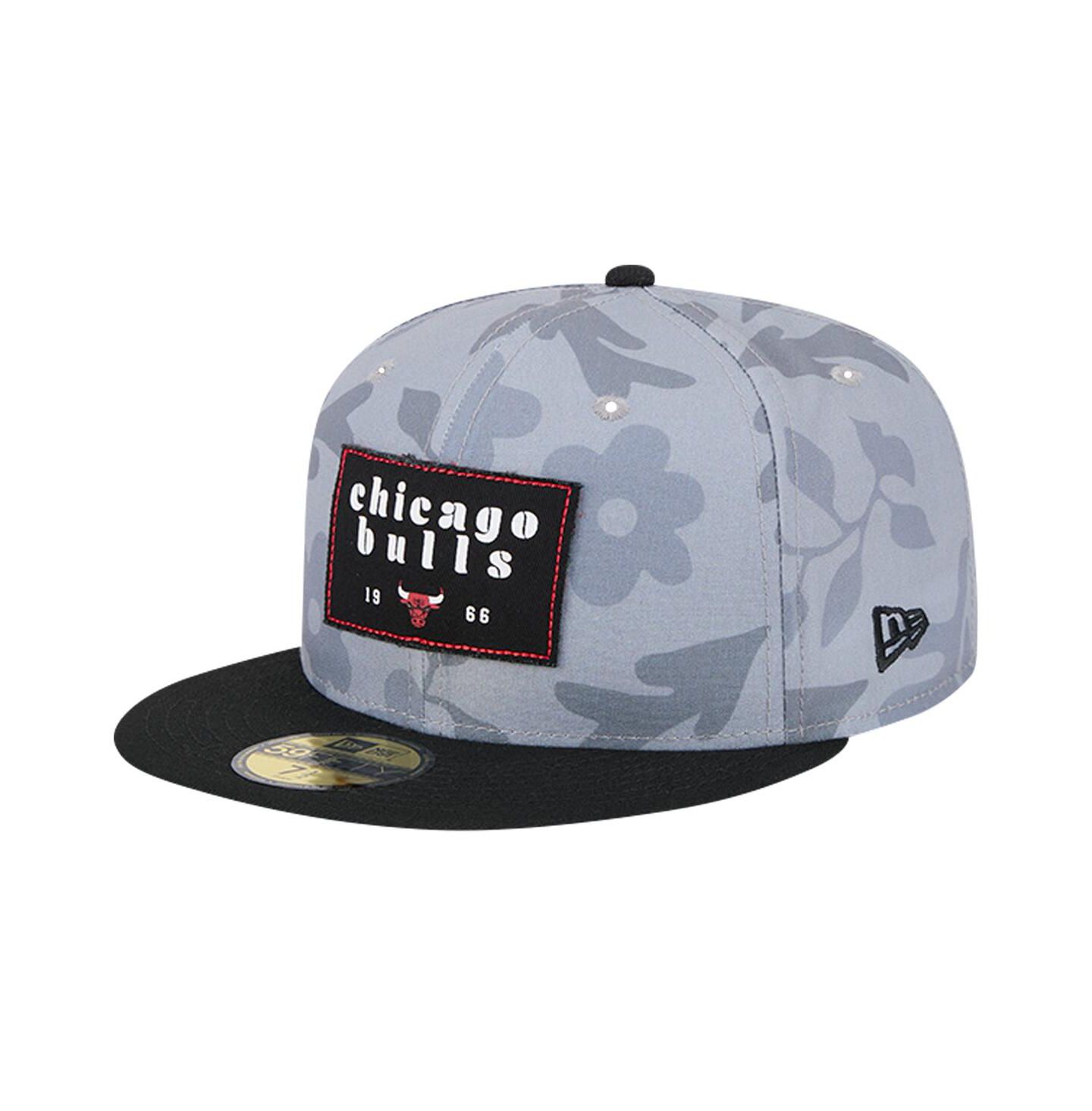 Мужская кепка New Era Gray Chicago Bulls Palm Fronds 2-Tone 59FIFTY Fitted Hat — фото 1