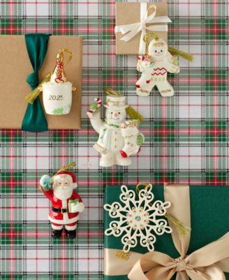 2025 Santa with Mistletoe Ornament