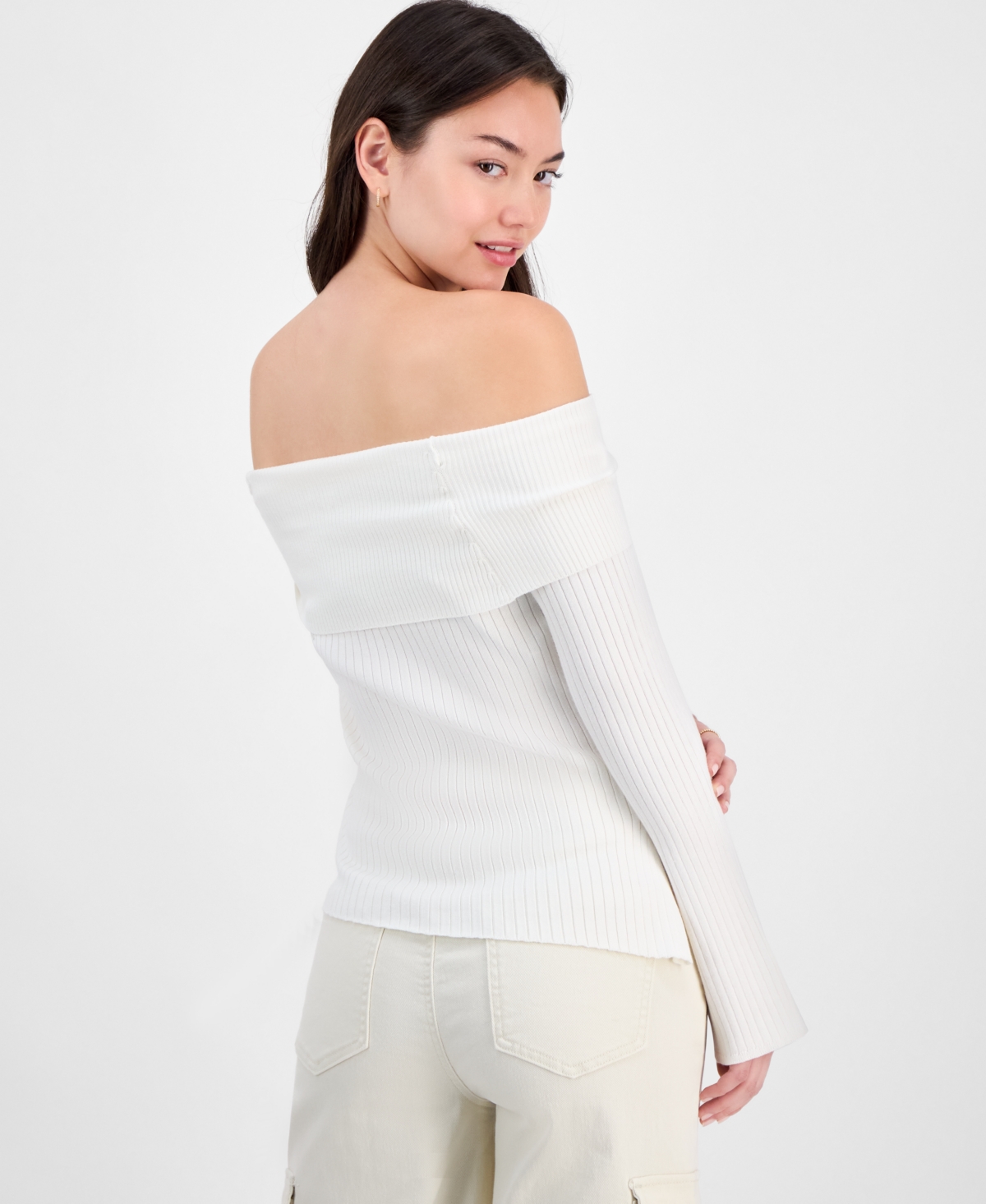 Hooked Up By Iot Juniors' Marilyn Off-the-shoulder Top In White