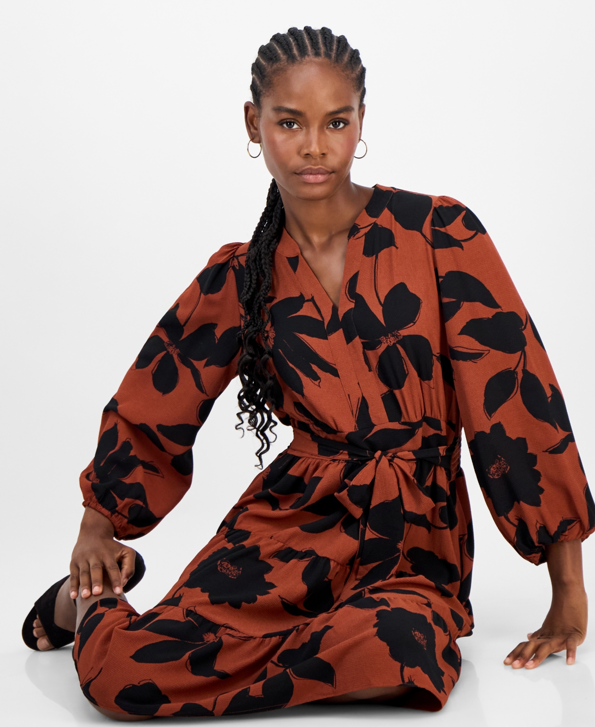 Robbie Bee Petite Floral-print Tiered Midi Dress In Brown