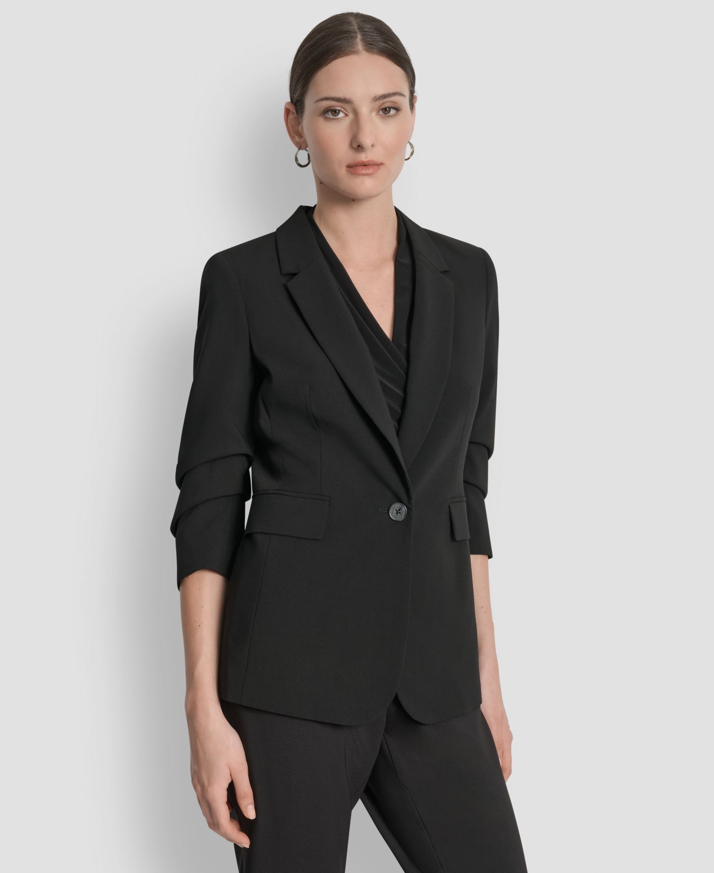 Женский пиджак DKNY Ruched-Sleeve One-Button Blazer, цвет: Чёрный — фото 4