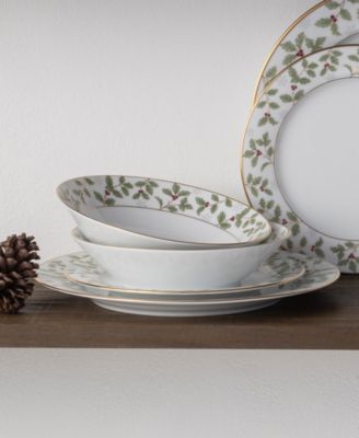 Holly & Berry Gold 12-Piece Dinnerware Set, Service For 4