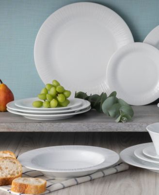 Conifere 30-Piece Dinnerware Set, Service For 6