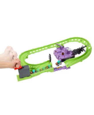 RacerVerse Minecraft Track Set and Die-Cast Diamond Armor Steve