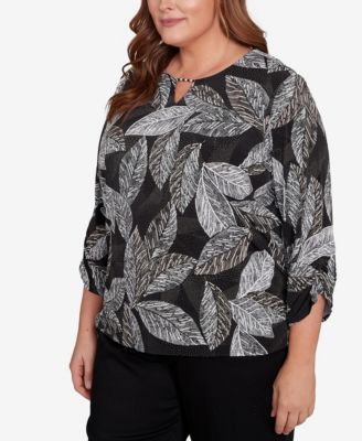 Plus Size Classic Puff Print Leaf Keyhole Neck Top