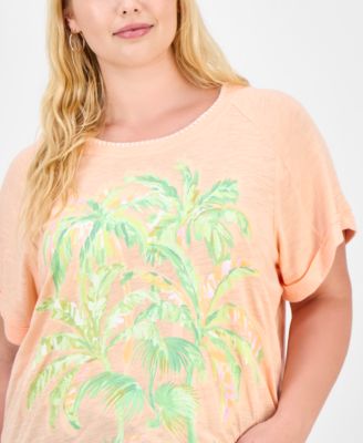 Trendy Plus Short-Sleeve Rolled-Cuff Graphic Tee