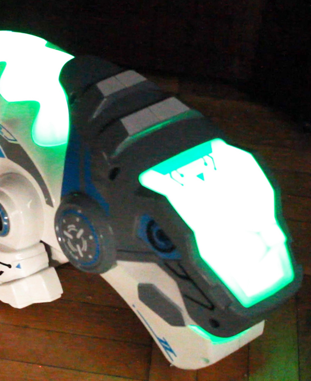 Jupiter Creations Remote Control Dinosaur Magnetic Tongue Robosaur In Multi