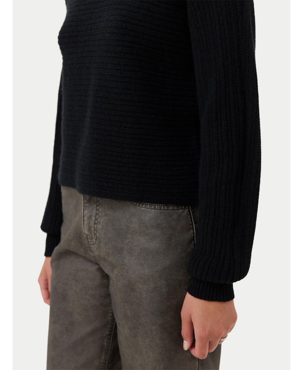 Gobi Cashmere Cropped T-Neck Sweater