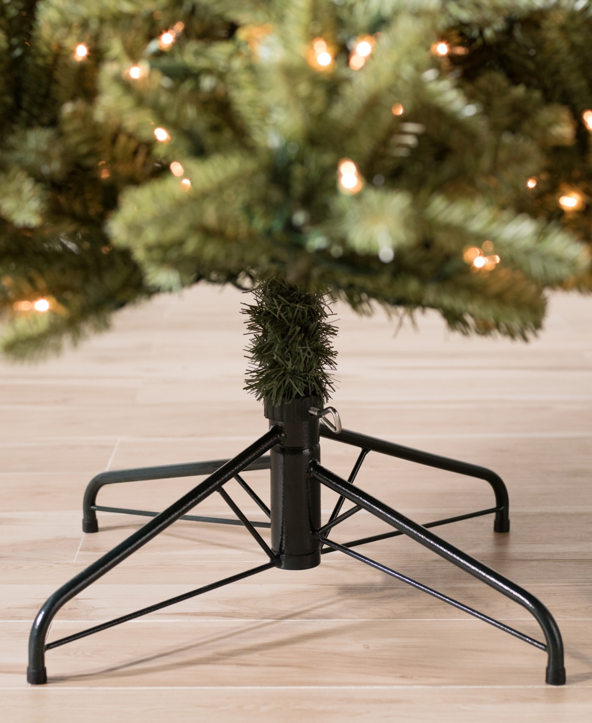 Balsam Hill 7.5 Ft Pre-lit Classic Spruce Tree In Green