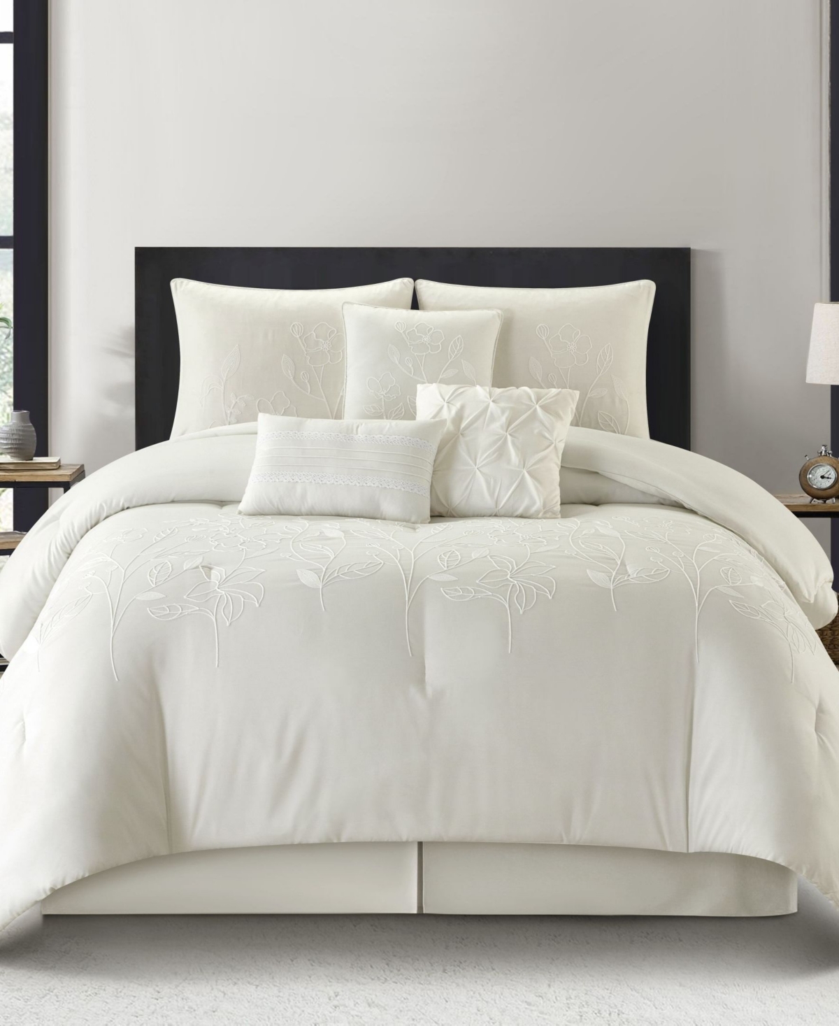 Stratford Park Safina Floral 7-pc. Comforter Set, Queen In Sand