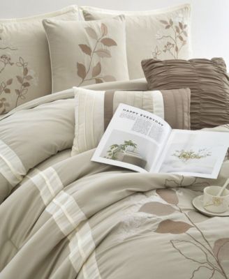 Lucy 7-Pc. Comforter Set, Queen