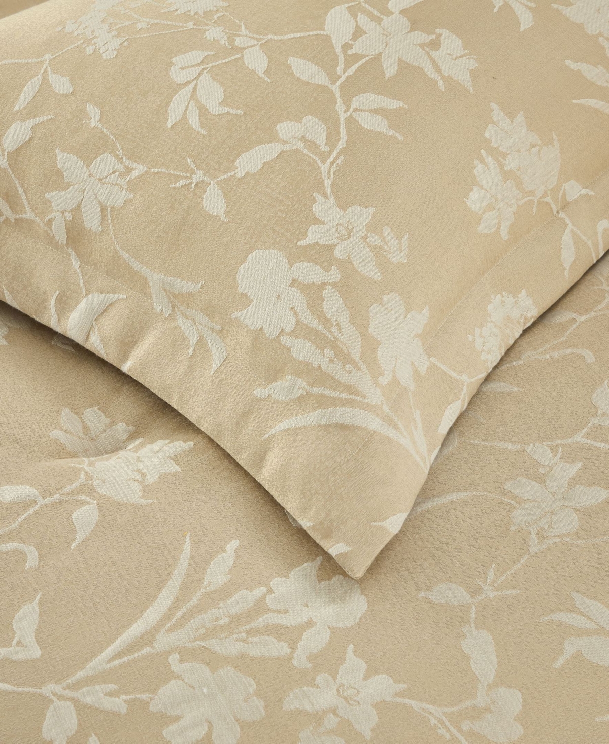 Stratford Park Sahira Floral 7-pc. Comforter Set, King In Gold