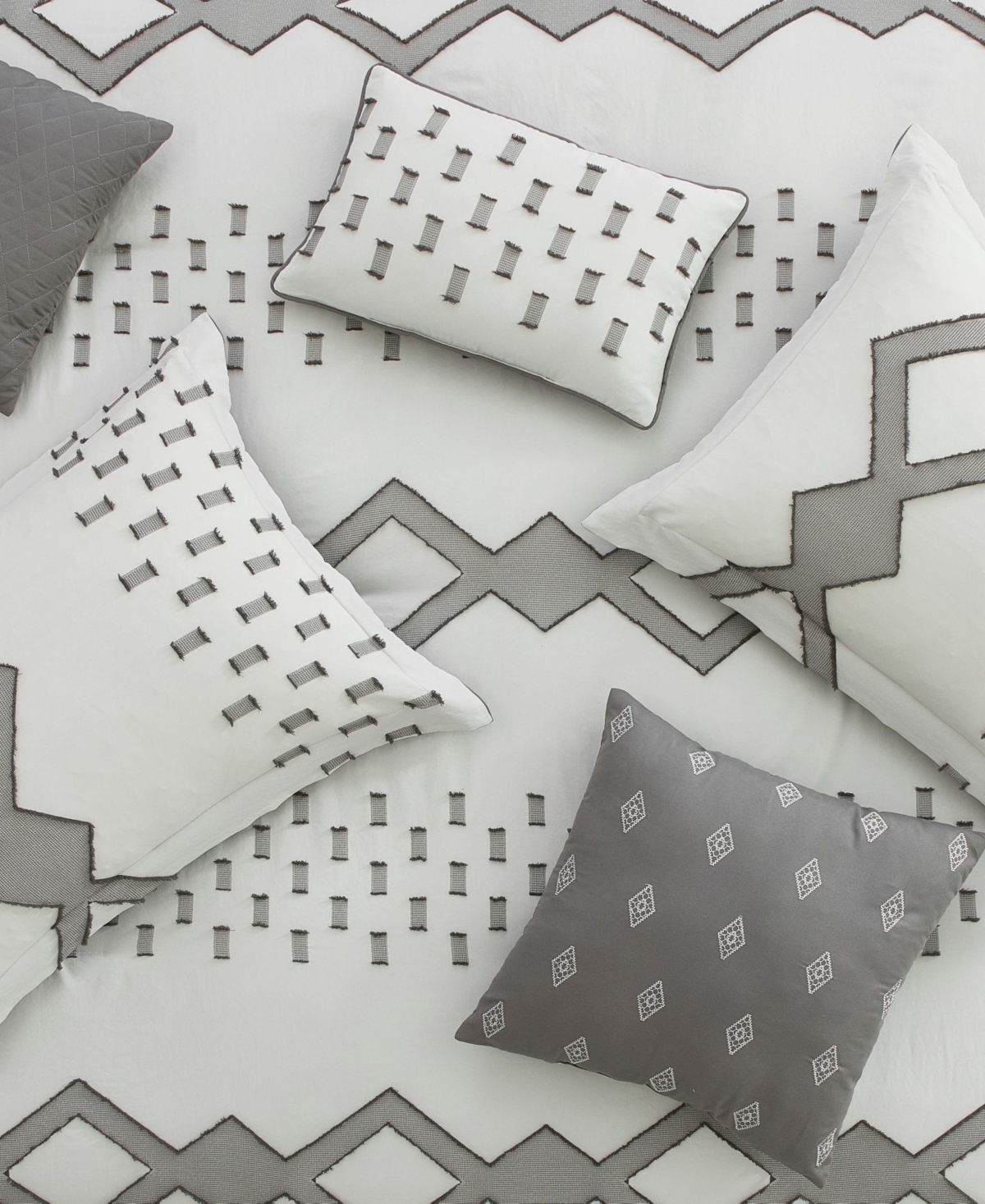 Stratford Park Sanissa Geometric 7-pc. Comforter Set, California King In Gray