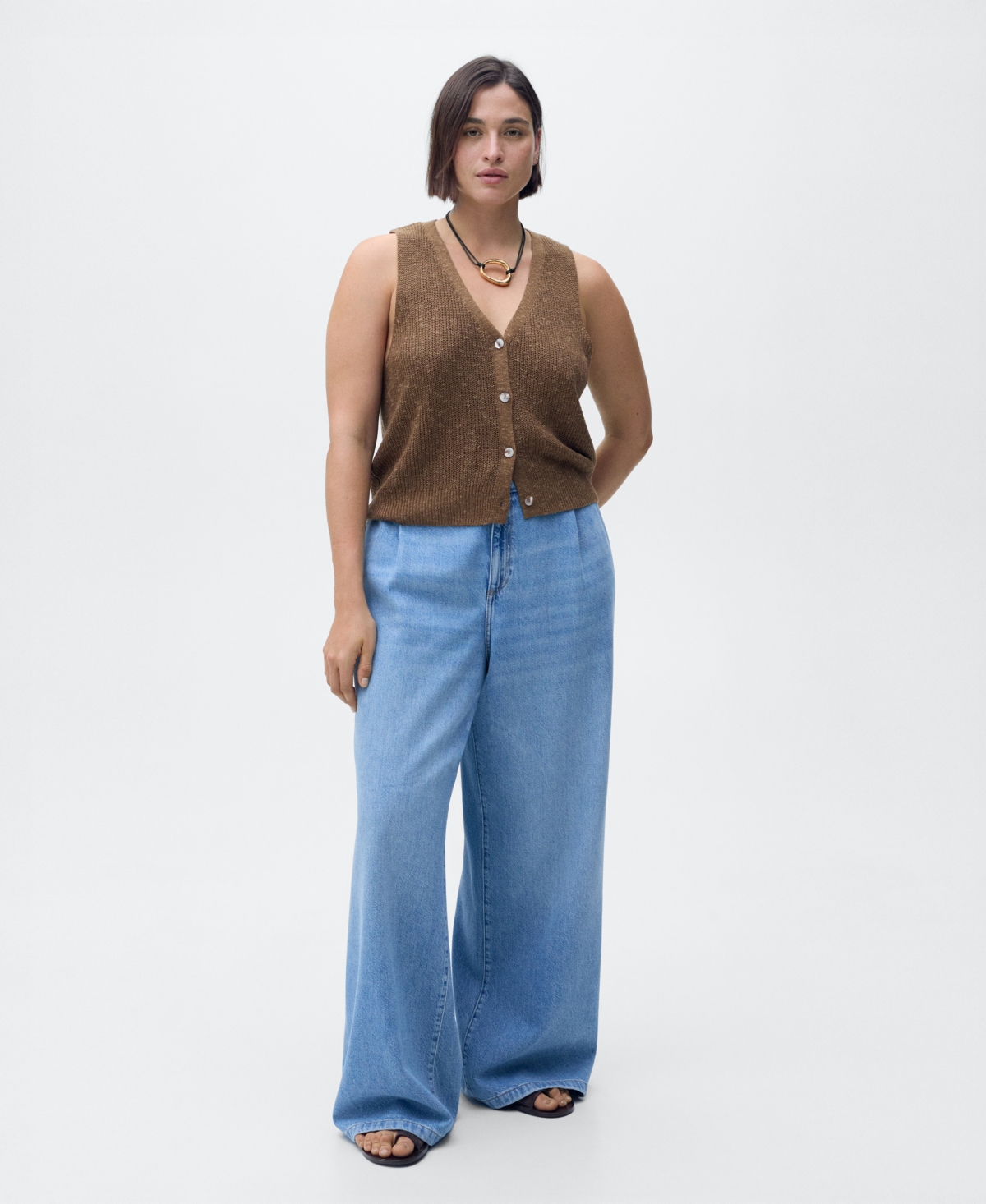 Women's Wide Leg Pleated Jeans - Medium Blue
