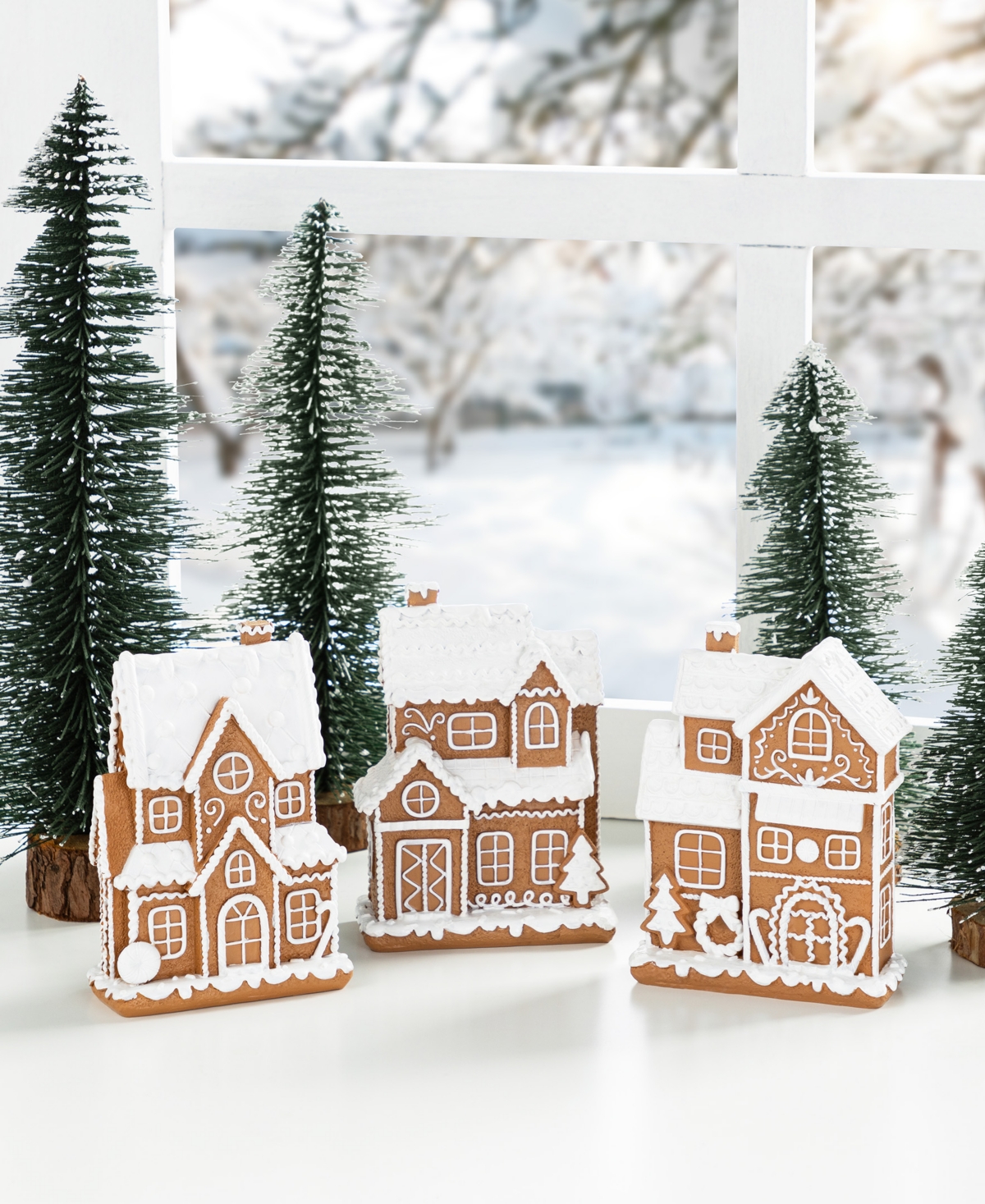 Glitzhome Resin Christmas Gingerbread House Figurine, Set Of 3 In Multi