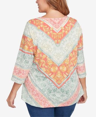 Plus Size Embellished Floral Knit Top