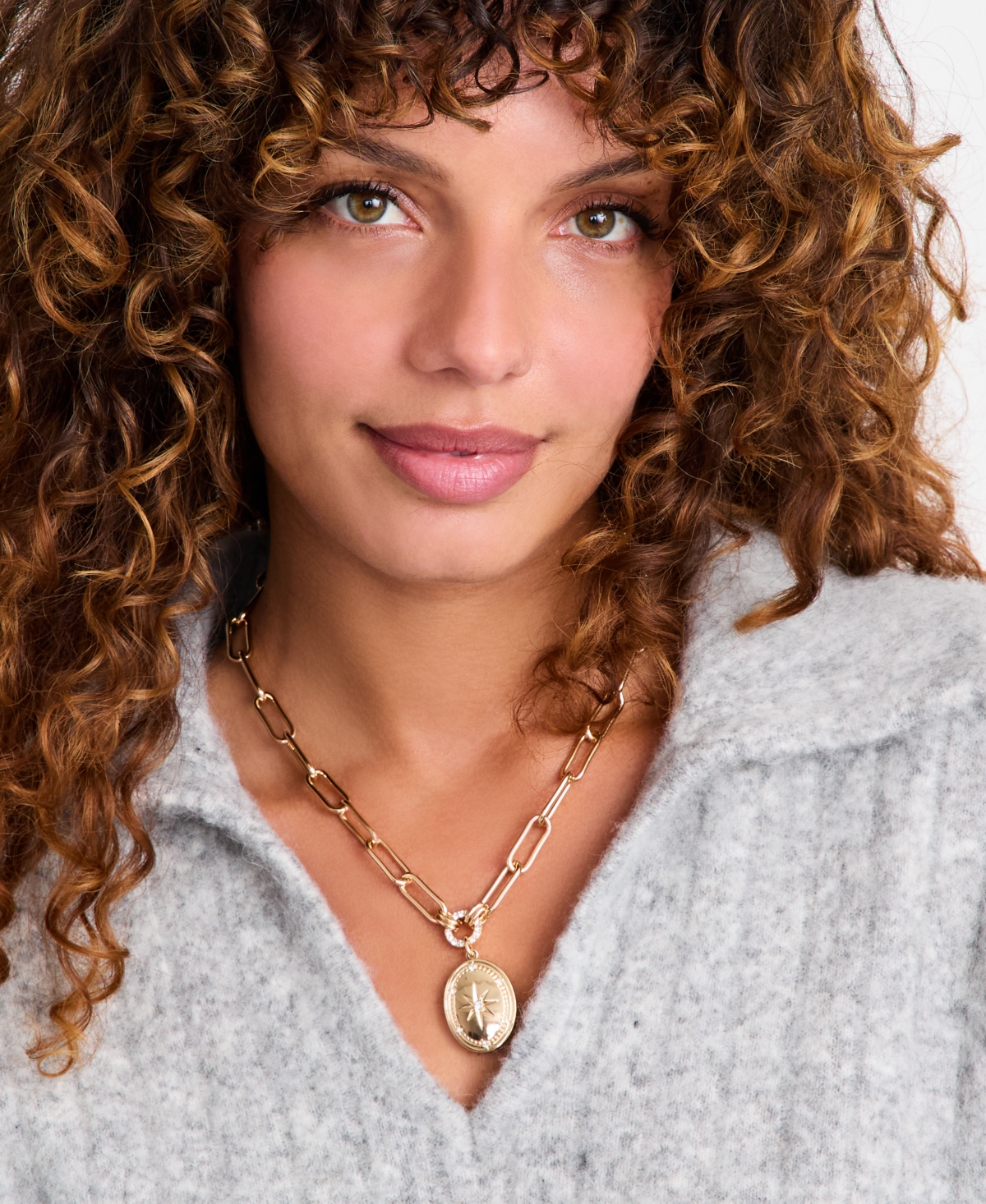 On 34th Crystal Star Oval Locket Pendant Necklace, 18" + 3" Extender, Macy's Exclusive In Gold