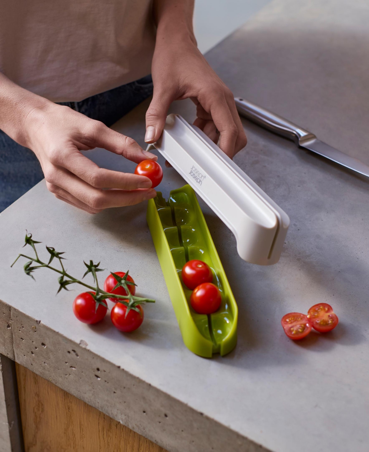 Joseph Joseph Halve-it Time-saving Slicing Tool In White