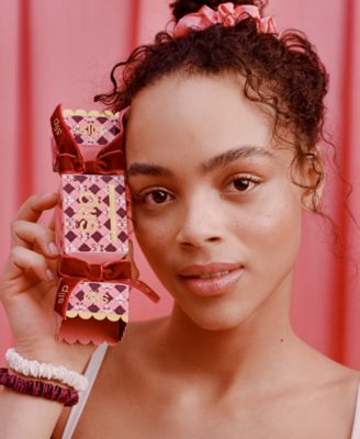 4-Pc. Sweetheart Assorted  Scrunchies and Cracker Set