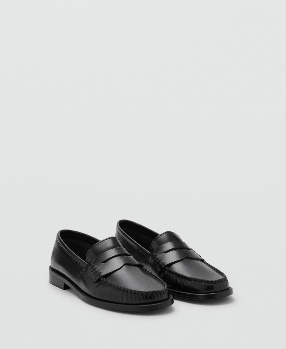 Women's Gathered Leather Moccasins - Black