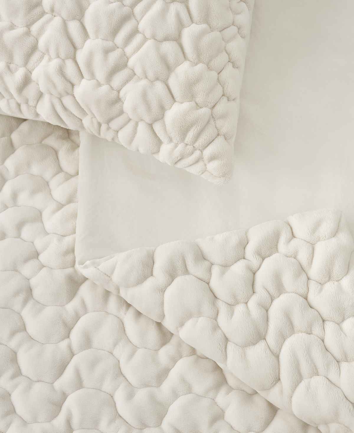 Ugg Dafni Ruched 3-pc. Quilt Set, King In White