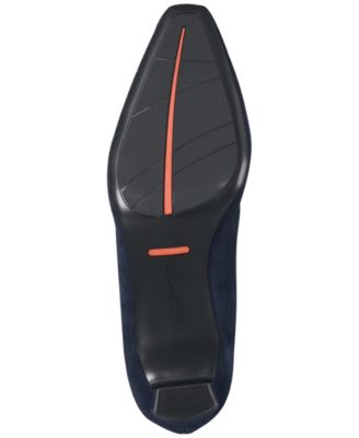 Women's Merida Block Heel Pumps