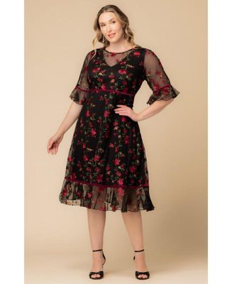 Women's Plus Size Wildflower Embroidered Floral Mesh Cocktail Dress