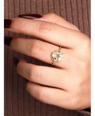 Clover Heart Ring in 14K Gold, Size 9, approx. 2.1 grams.