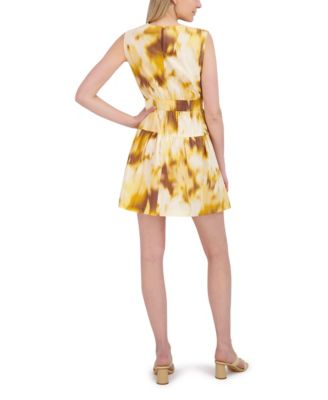 Women's Extended Sleeve Tiered Short Dress