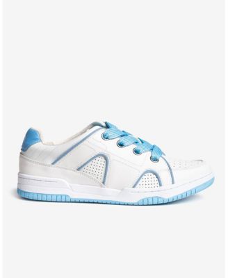 Women's Steezy Lites Sneaker