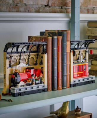 Harry Potter Book Nook Hogwarts Express 76450 Toy Building Set, 832 Pieces