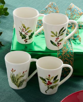 Holly Vines Mugs, Set of 4