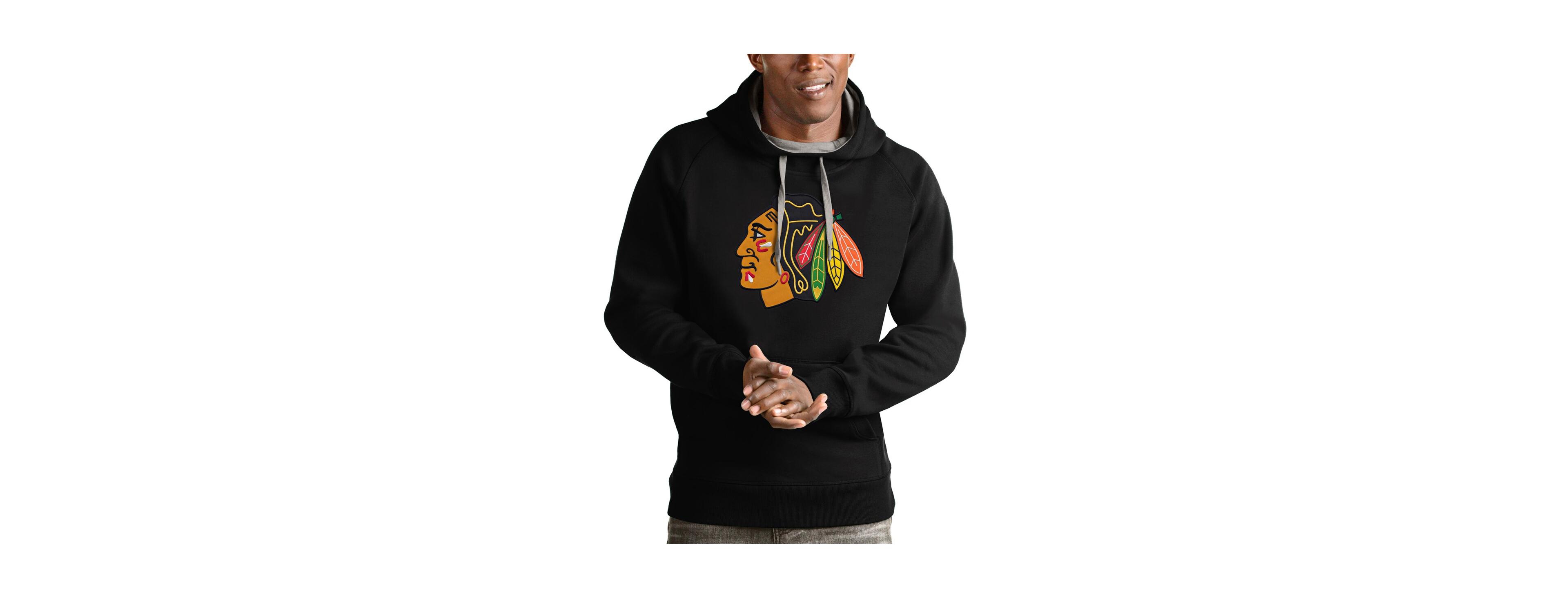 Antigua Men's Black Chicago Blackhawks Logo Victory Pullover Hoodie