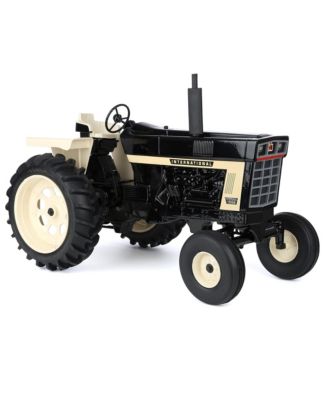 SIGNED JOE ERTL 1/8 International 1066 Tractor Wide F&R Fenders