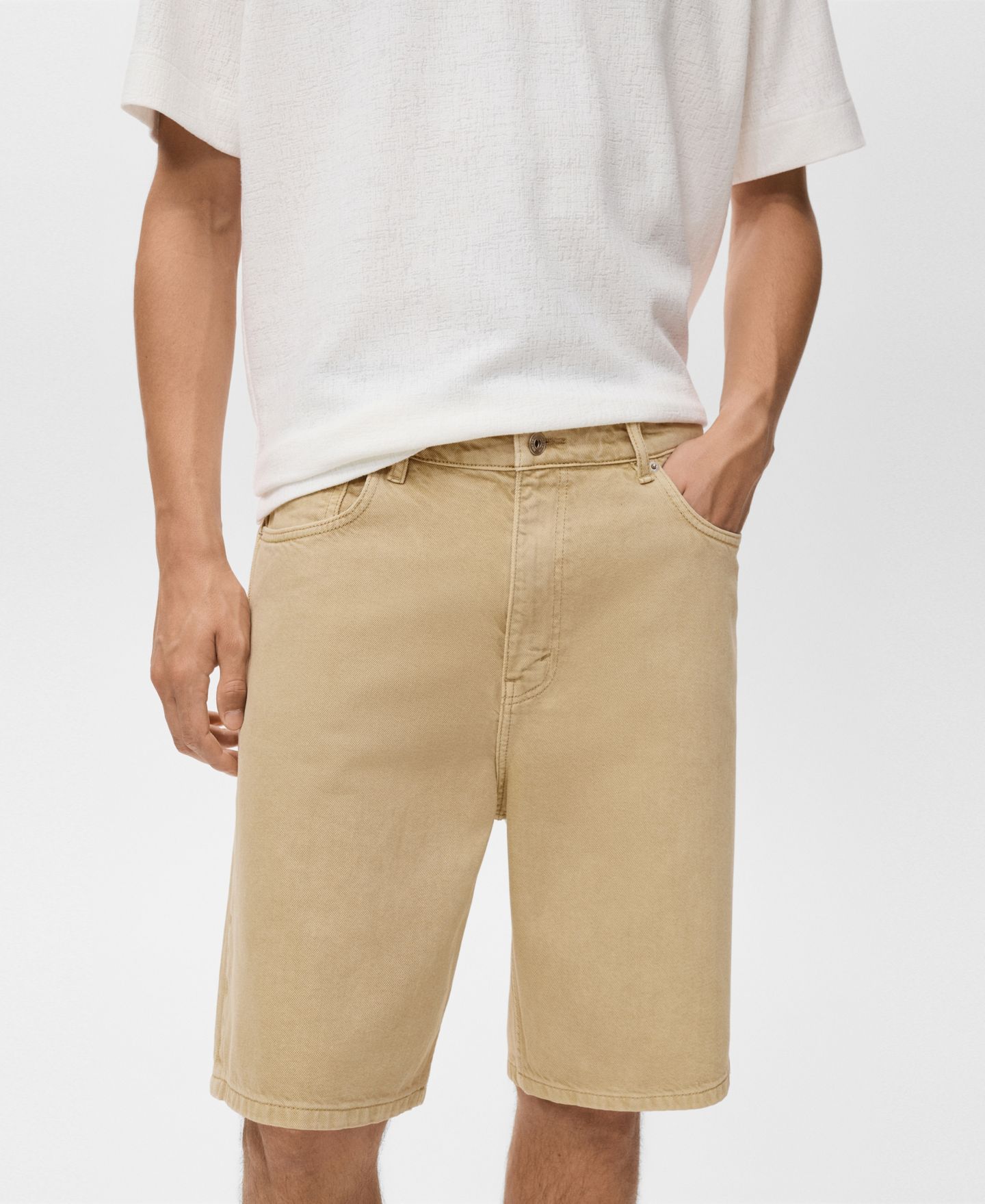 Мужские шорты Mango Denim Relaxed-Fit 9.53" Bermuda, цвет: Бежевый — фото 4