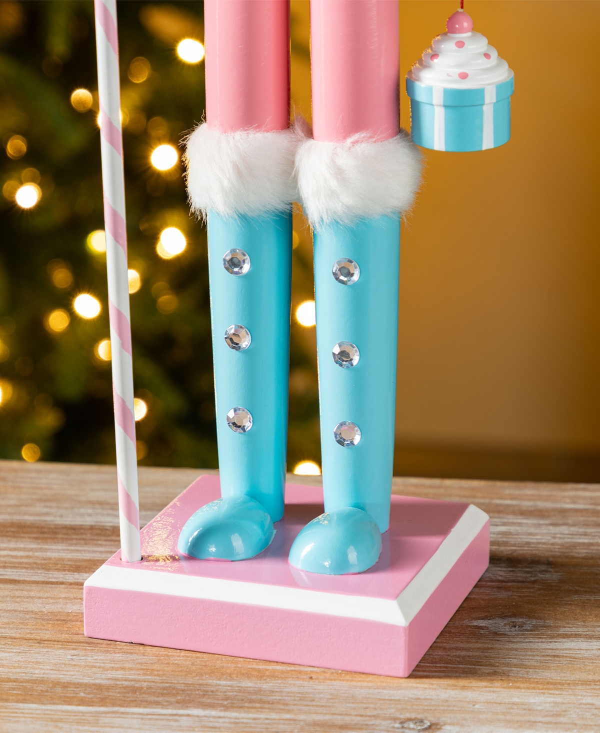 Glitzhome 24" Wooden Christmas Cake Nutcracker In Multi