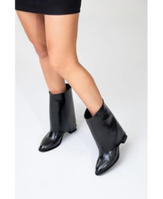 Ellas Chunky Heel Boot