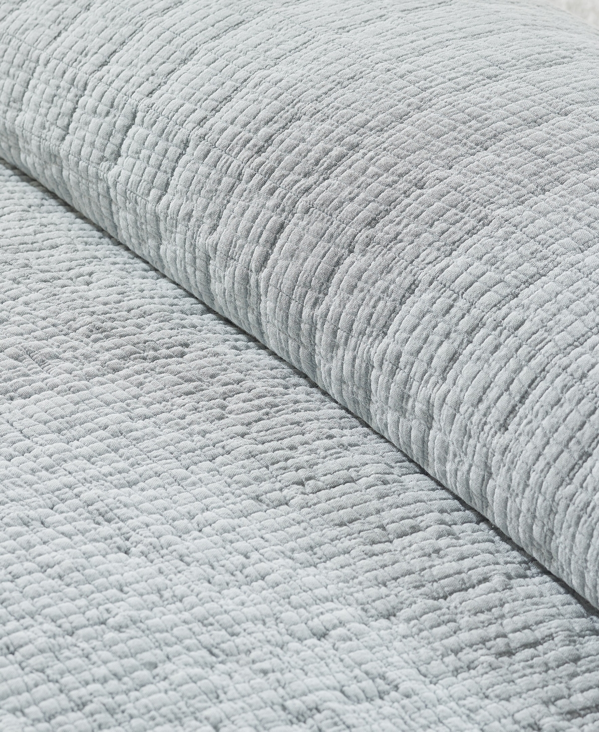 Ugg Campo Exquisite Quilt Set In Gray