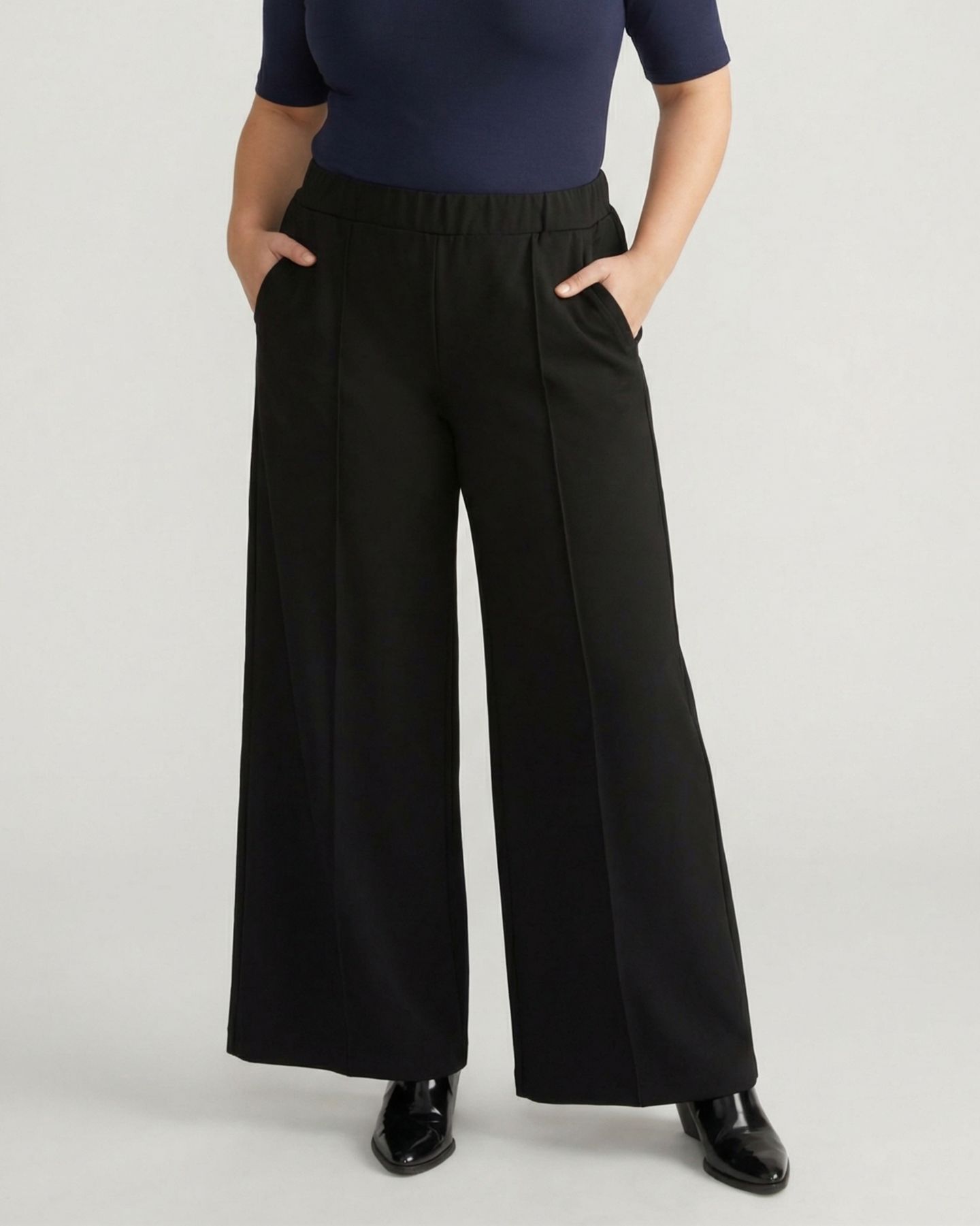 Женские брюки Universal Standard Plus Size Pam Pintuck Wide Leg Ponte, цвет: Чёрный — фото 1