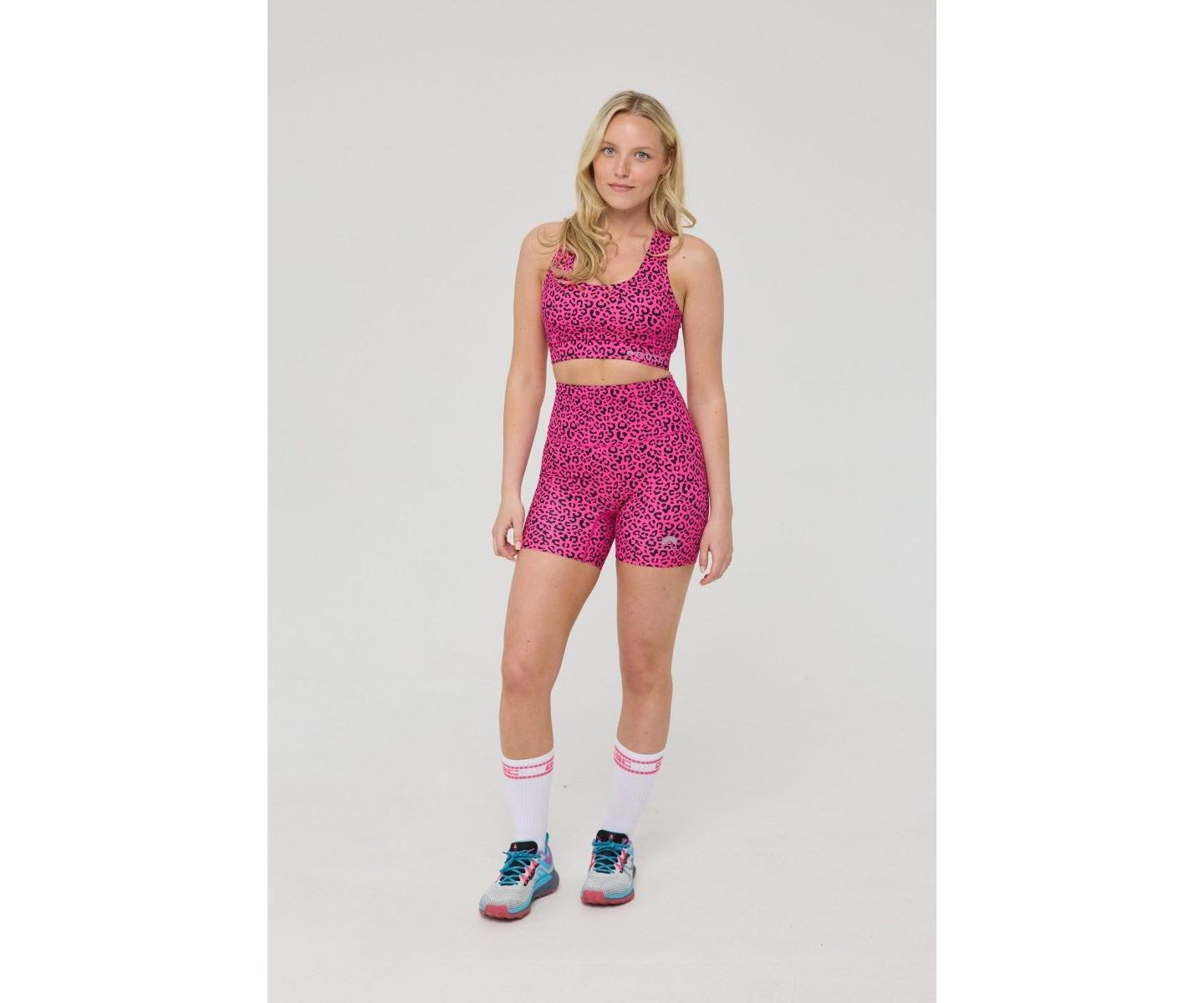 Женские шорты OOSC Infinite High Waisted Shorts - Pink Leopard, цвет: Розовый леопардовый — фото 3