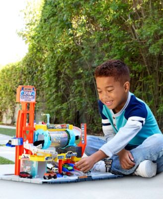 Spin Cyclone Car Wash Playset