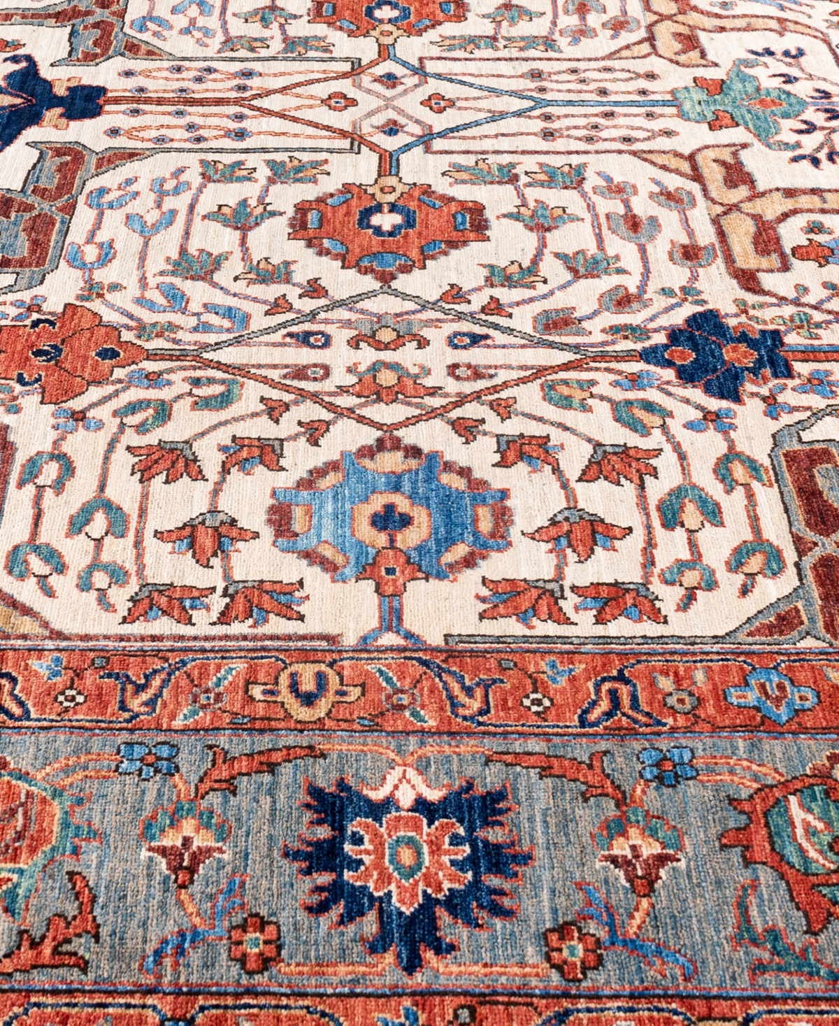 Adorn Hand Woven Rugs Serapi M0103-90 9'3"x11'11" Area Rug In White