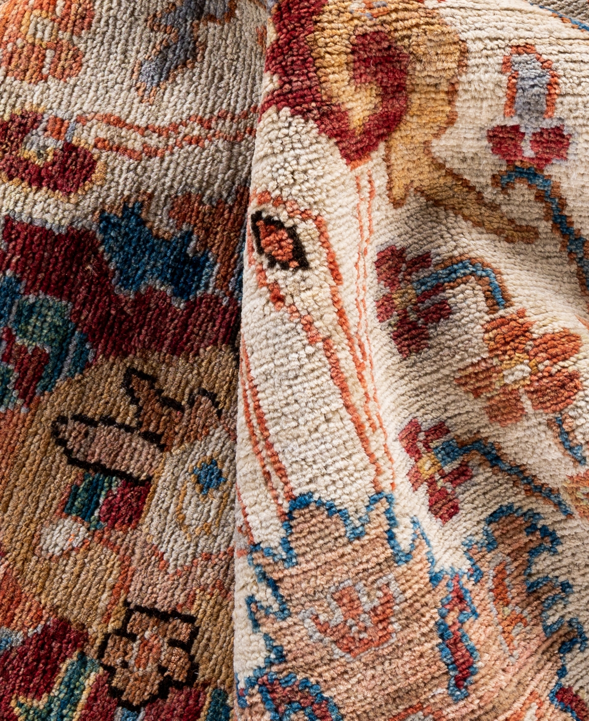 Adorn Hand Woven Rugs Serapi M0103-118 8'10"x11'9" Area Rug In White