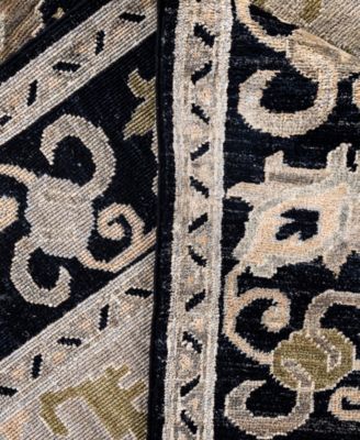 Serapi M0103-205 7'11"x9'10" Area Rug