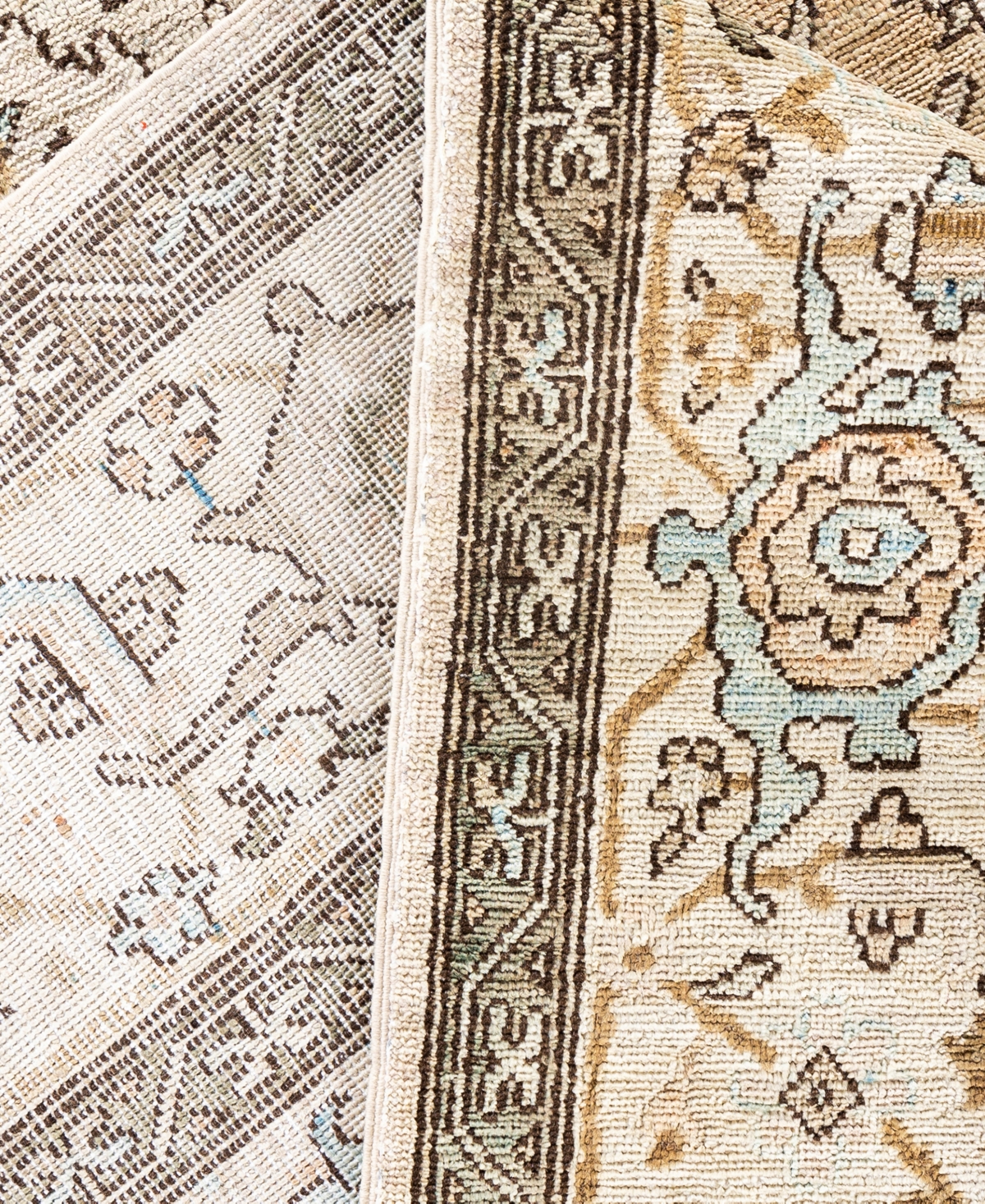 Adorn Hand Woven Rugs Serapi M0103-220 7'9"x10'3" Area Rug In White