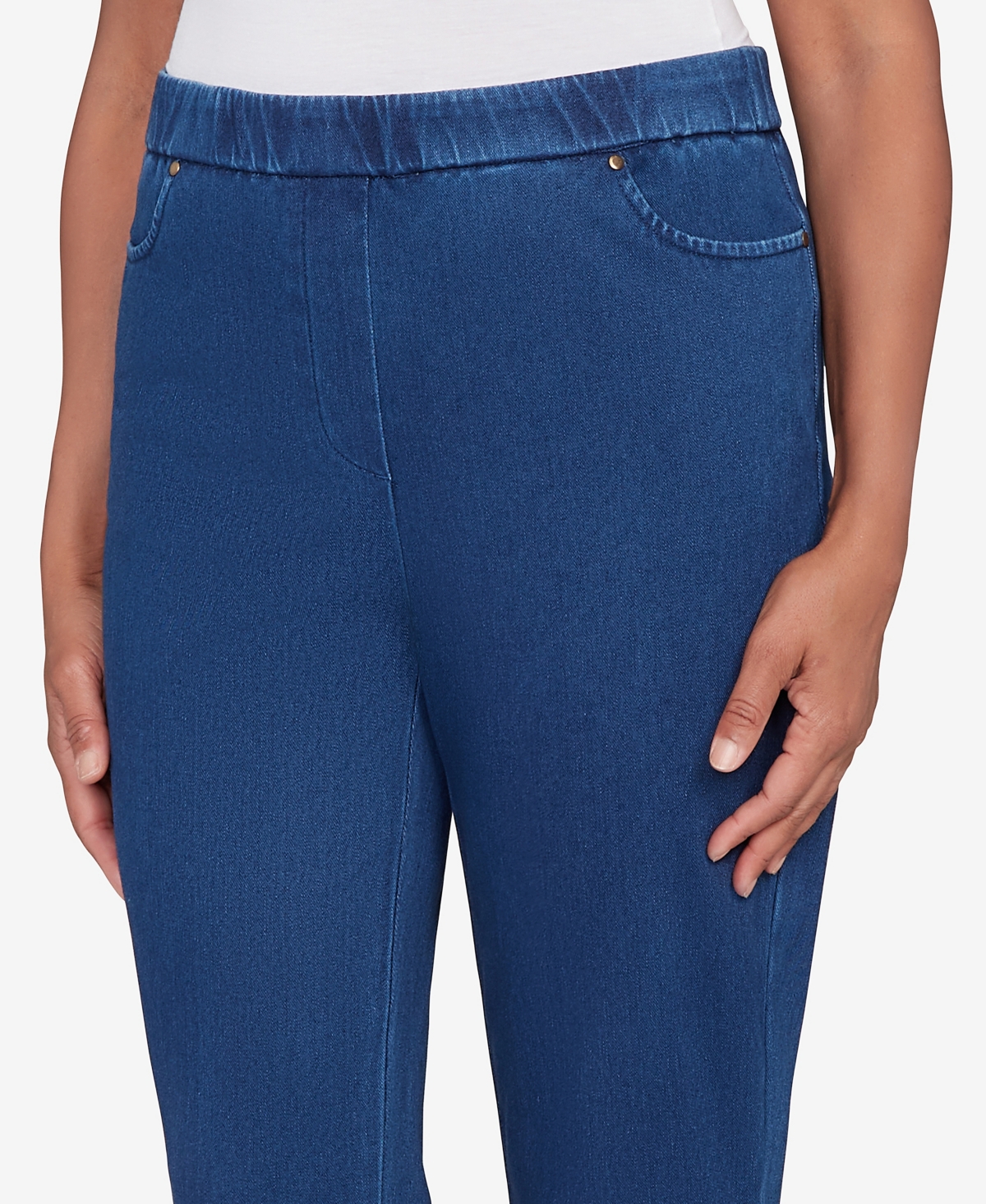 Alfred Dunner Petite Sunset Canyon Denim Knit Short Length Split Hem Jeans In Blue