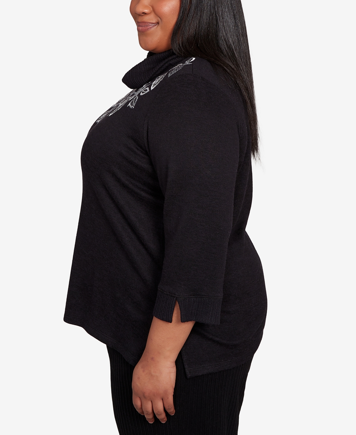 Alfred Dunner Plus Size Lake Champlain Leaf Embroidered Rib Neck Top In Black